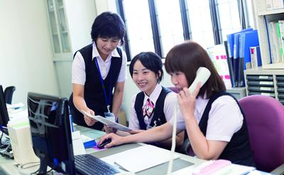 職場の様子画像