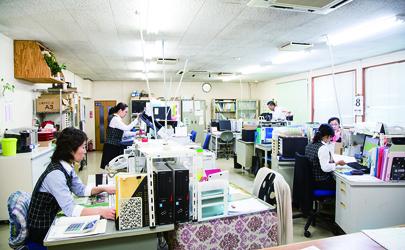 職場の様子画像