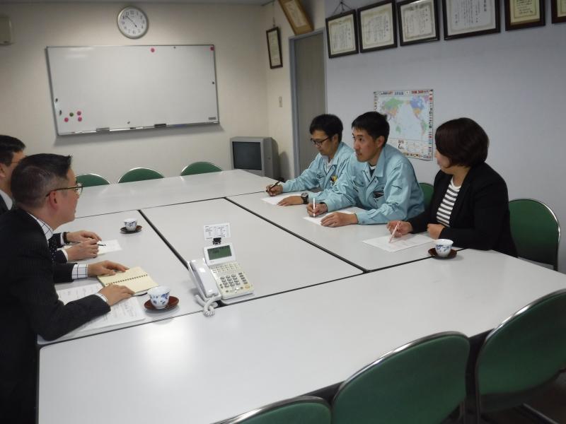 働き方改革アドバイザーとの協議の様子